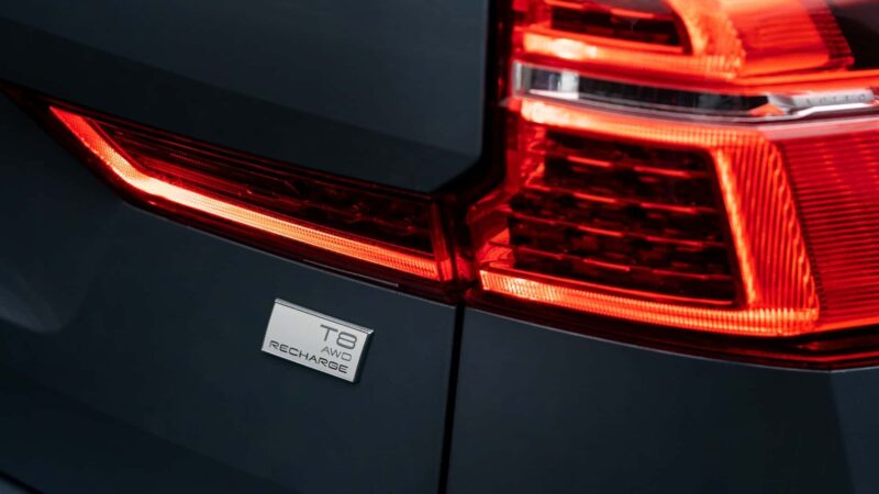 VOLVO XC 60 4