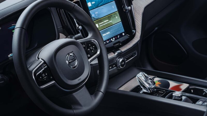 VOLVO XC 60 9